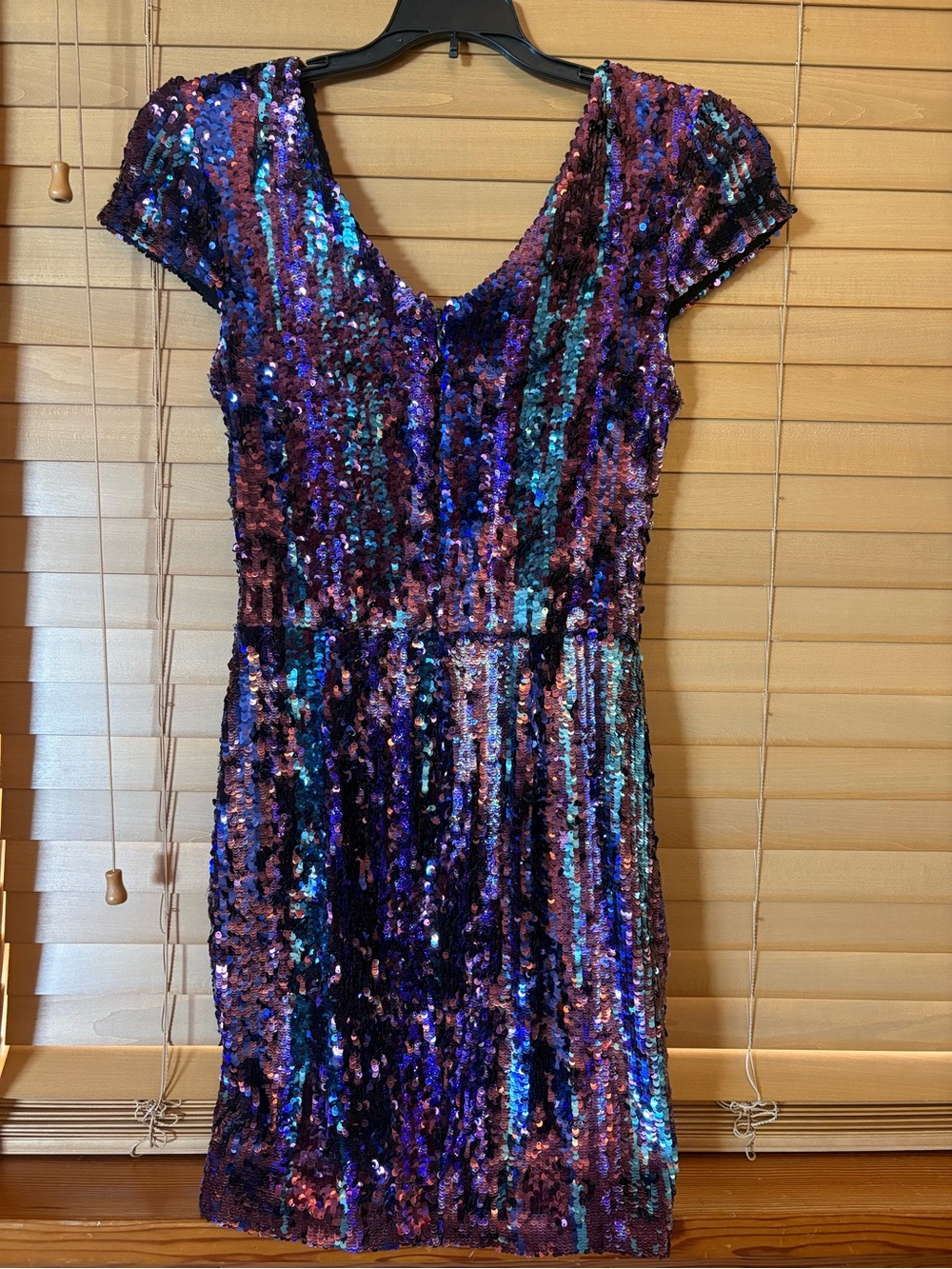 Dress the Population Zoe Like New Iridescent Purple-Blue Sequin Mini Dress M - Picture 4 of 9